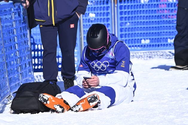 LIVIGNO, ITALY 20260215 Sweden s Walter Wallberg was defeated by Japan s Takuya Shimakawa during Sunday s quarterfinal in parallel moguls at the Olympics in Livigno, Italy. *** The image is included in the SPORTS PACKAGE. For others PAYMENT IMAGE *** LIVIGNO ITALY x10080x *** LIVIGNO, ITALY 20260215 Sweden s Walter Wallberg was defeated by Japan s Takuya Shimakawa during Sunday s quarterfinal in parallel moguls at the Olympics in Livigno, Italy The image is included in the SPORTS PACKAGE For others PAYMENT IMAGE LIVIGNO ITALY x10080x  Copyright: xFredrikxSandberg TTx OS 2026 PARALLELLPUCKEL