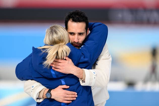 260215 IOC President Kirsty Coventry with gold medalist Martin Fourcade of France during a retroactive medal ceremony for the Vancouver 2010 Winter Olympics, Biathlon men 15km mass start during day 9 of the 2026 Winter Olympics on February 15, 2026 in Anterselva. Photo: Jon Olav Nesvold BILDBYRAN COP 217 MB1329 skidskytte biathlon skiskyting Olympic Games, Olympische Spiele, Olympia, OS olympics winter olympics os ol olympiska spel vinter-os olympiske leker milano cortina 2026 milan cortina 2026 milano cortina 2026 olympic games milano cortina 2026 winter olympic games milano cortina-os milano cortina-ol vinter-ol 9 bbeng pursuit jaktstart *** 260215 IOC President Kirsty Coventry with gold medalist Martin Fourcade of France during a retroactive medal ceremony for the Vancouver 2010 Winter Olympics, Biathlon men 15km mass start during day 9 of the 2026 Winter Olympics on February 15, 2026 in Anterselva Photo Jon Olav Nesvold BILDBYRAN COP 217 MB1329 biathlon biathlon olympic games olympics winter olympics os ol olympic games winter os olympic games milano cortina 2026 milan cortina 2026 milan cortina 2026 milan cortina 2026 olympic games milano cortina 2026 winter olympic games milano cortina os milano cortina ol winter ol 9 bbeng pursuit chase start  Copyright: JONxOLAVxNESVOLD BB260215JE062