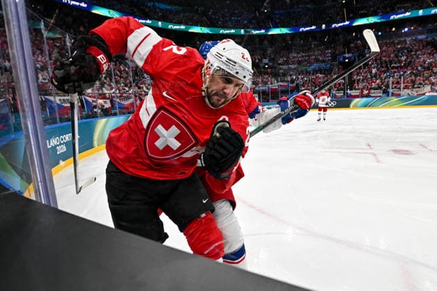 15 02 2026, Milano, Santa Giulia Ice hockey, Eishockey Arena, Winter Olympics: Switzerland - Czechia (Ice Hockey), Nino Niederreiter of Switzerland Milano Santa Giulia Ice Hockey Arena Lombardy Italy *** 15 02 2026, Milano, Santa Giulia Ice Hockey Arena, Winter Olympics Switzerland Czechia Ice Hockey , Nino Niederreiter of Switzerland Milano Santa Giulia Ice Hockey Arena Lombardy Italy Copyright: xJustPictures.ch AndreaxBrancax jp-en-AnBr-AB-DSC_474315022026