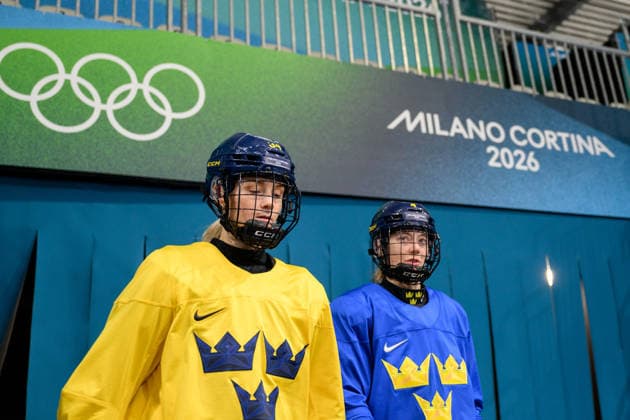 260215 Mira Hallin and Linnea Andersson of Sweden ahead of an Ice hockey, Eishockey practice session during day 9 of the 2026 Winter Olympics on February 15, 2026 in Milan. Photo: Emma Wallskog BILDBYRAN kod EW EW0636 ishockey ice hockey Olympic Games, Olympische Spiele, Olympia, OS olympics winter olympics os ol olympiska spel vinter-os olympiske leker milano cortina 2026 milan cortina 2026 milano cortina 2026 olympic games milano cortina 2026 winter olympic games milano cortina-os milano cortina-ol vinter-ol 9 bbeng dam sverige sweden *** 260215 Mira Hallin and Linnea Andersson of Sweden ahead of an ice hockey practice session during day 9 of the 2026 Winter Olympics on February 15, 2026 in Milan Photo Emma Wallskog BILDBYRAN code EW EW0636 ishockey ice hockey olympic games olympics winter olympics os ol olympiska spel vinter os olympiske leker milano cortina 2026 milan cortina 2026 milano cortina 2026 olympic games milano cortina 2026 winter olympic games milano cortina os milano cortina ol vinter ol 9 bbeng dam sverige sweden  Copyright: EMMAxWALLSKOG BB260215EW004