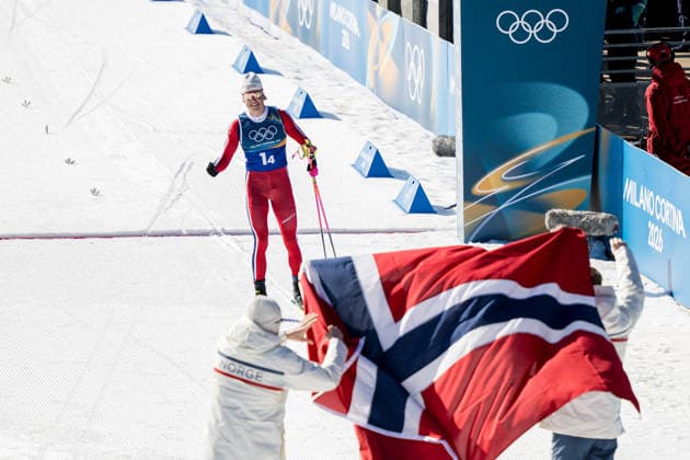 260215 Emil Iversen, Martin Lowstrom Nyenget, Einar Hedegart and Johannes Hosflot Klaebo of Norway celebrate after winning the men s 4 x 7.5km relay cross-country skiing race during day 9 of the 2026 Winter Olympics on February 15, 2026 in Val di Fiemme. Photo: Maxim Thore BILDBYRAN kod MT MT0983 skidor cross-country skiing langrenn Olympic Games, Olympische Spiele, Olympia, OS olympics winter olympics os ol olympiska spel vinter-os olympiske leker milano cortina 2026 milan cortina 2026 milano cortina 2026 olympic games milano cortina 2026 winter olympic games milano cortina-os milano cortina-ol vinter-ol 9 bbeng herr stafett norge jubel *** 260215 Emil Iversen, Martin Lowstrom Nyenget, Einar Hedegart and Johannes Hosflot Klaebo of Norway celebrate after winning the men s 4 x 7 5km relay cross country skiing race during day 9 of the 2026 Winter Olympics on February 15, 2026 in Val di Fiemme Photo Maxim Thore BILDBYRAN kod MT MT0983 skidor cross country skiing langrenn olympic games olympics winter olympics os ol olympiska spel vinter os olympiske leker milano cortina 2026 milan cortina 2026 milano cortina 2026 olympic games milano cortina 2026 winter olympic games milano cortina os milano cortina ol vinter ol 9 bbeng herr relay norge jubel  Copyright: MAXIMxTHORE BB260215MT058