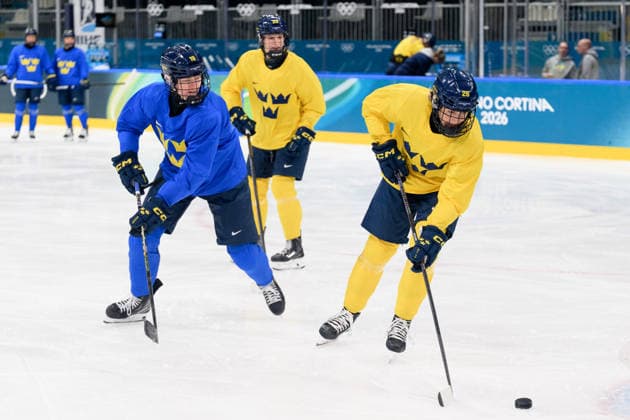 260215 Sara Hjalmarsson and Hanna Olsson of Sweden at an Ice hockey, Eishockey practice session during day 9 of the 2026 Winter Olympics on February 15, 2026 in Milan. Photo: Emma Wallskog BILDBYRAN kod EW EW0636 ishockey ice hockey Olympic Games, Olympische Spiele, Olympia, OS olympics winter olympics os ol olympiska spel vinter-os olympiske leker milano cortina 2026 milan cortina 2026 milano cortina 2026 olympic games milano cortina 2026 winter olympic games milano cortina-os milano cortina-ol vinter-ol 9 bbeng dam sverige sweden *** 260215 Sara Hjalmarsson and Hanna Olsson of Sweden at an ice hockey practice session during day 9 of the 2026 Winter Olympics on February 15, 2026 in Milan Photo Emma Wallskog BILDBYRAN kod EW EW0636 ishockey ice hockey olympic games olympics winter olympics os ol olympiska spel vinter os olympiske leker milano cortina 2026 milan cortina 2026 milano cortina 2026 olympic games milano cortina 2026 winter olympic games milano cortina os milano cortina ol vinter ol 9 bbeng dam sverige sweden  Copyright: EMMAxWALLSKOG BB260215EW007