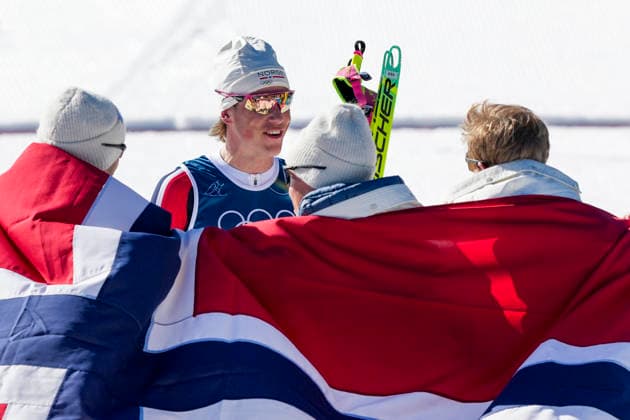Winter Olympics in Milan Cortina 2026 Val di Fiemme, Italy 20260215. Emil Iversen, Martin Lowstrom Nyenget, Einar Hedegart and Johannes Hosflot Klaebo from Norway cheer during the cross-country 4 x 7.5 km relay men at Tesero CC-Stadium during the Winter Olympics in Milan Cortina 2026. Photo: Lise Aserud NTB Val di Fiemme Italy EDITORIAL USE ONLY. RESTRICTED USE FOR BETTING COMPANIES Ref:_SPOGTn1RkADXrY.jpg *** Winter Olympics in Milan Cortina 2026 Val di Fiemme, Italy 20260215 Emil Iversen, Martin Lowstrom Nyenget, Einar Hedegart and Johannes Hosflot Klaebo from Norway cheer during the cross country 4 x 7 5 km relay men at Tesero CC Stadium during the Winter Olympics in Milan Cortina 2026 Photo Lise Aserud NTB Val di Fiemme Italy EDITORIAL USE ONLY RESTRICTED USE FOR BETTING COMPANIES  Copyright: xLisexAserudx xNTBx