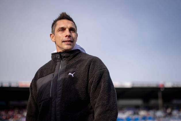 Kiel, 15. Februar 2026 - Fußball, 2. Bundesliga 2025 26, Holstein Kiel - FC Schalke 04: Marcel Rapp (Holstein Kiel, Trainer) DFL REGULATIONS PROHIBIT ANY USE OF PHOTOGRAPHS AS IMAGE SEQUENCES AND OR QUASI-VIDEO. *** Kiel, February 15, 2026 Football, 2 Bundesliga 2025 26, Holstein Kiel FC Schalke 04 Marcel Rapp Holstein Kiel, Coach DFL REGULATIONS PROHIBIT ANY USE OF PHOTOGRAPHS AS IMAGE SEQUENCES AND OR QUASI VIDEO