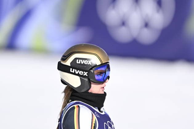 CORTINA, ITALIEN 20260215 Emma Aicher, Tyskland, i malomradet efter andra aket i damernas storslalom i Cortina under vinter-OS i Milano Cortina, Italien. *** Bilden ingar i SPORTPAKET. För övriga BETALBILD *** CORTINA ITALIEN x10050x *** CORTINA, ITALY 20260215 Emma Aicher, Germany, in the second run of the womens giant slalom in Cortina during the Winter Olympics in Milan Cortina, Italy Picture in SPORT PACKAGE For others PAY PICTURE CORTINA ITALY x10050x  Copyright: xPontusxLundahl TTx OS 2026 ALPINT STORSLALOM DAMER