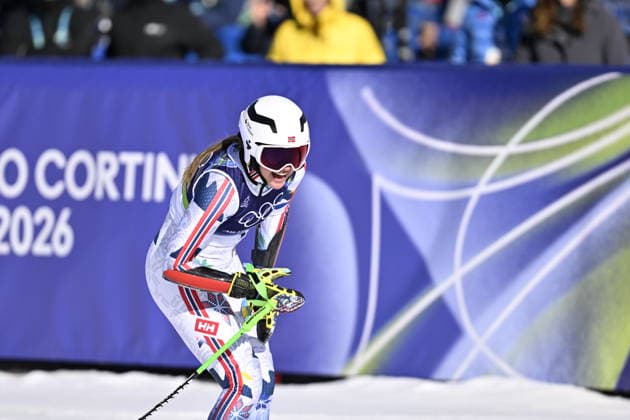 CORTINA, ITALY 20260215 Thea Louise Stjernesund, Norway, in the finish area after the second run of the women s giant slalom in Cortina during the Winter Olympics in Milan Cortina, Italy. *** The image is included in the SPORTS PACKAGE. For others PAYMENT IMAGE *** CORTINA ITALY x10050x *** CORTINA, ITALY 20260215 Thea Louise Stjernesund, Norway, in the finish area after the second run of the women s giant slalom in Cortina during the Winter Olympics in Milan Cortina, Italy The image is included in the SPORTS PACKAGE For others PAYMENT IMAGE CORTINA ITALY x10050x  Copyright: xPontusxLundahl TTx 2026 OLYMPICS ALPINE GIAN SLALOM WOMEN