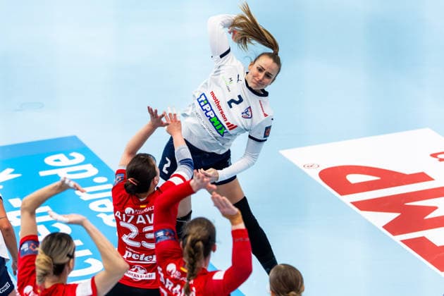 15.02.2026, GER, Handball, Frauen, Saison 2025 2026, EHF European League , Gruppenphase, Thueringer HC - Motherson Mosonmagyarovari KC Eszter Toth (Motherson Mosonmagyarovari KC) 99947 Bad Langensalza Salza Halle Sporthalle Mehrz Thüringen Deutschland