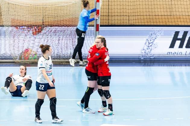 15.02.2026, GER, Handball, Frauen, Saison 2025 2026, EHF European League , Gruppenphase, Thueringer HC - Motherson Mosonmagyarovari KC Johanna Reichert (Thueringer HC,29), Luca Farago (Thueringer HC,19) 99947 Bad Langensalza Salza Halle Sporthalle Mehrz Thüringen Deutschland