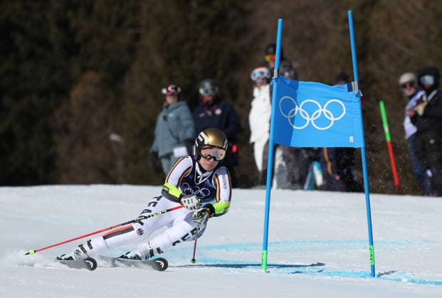 Germany s Lena Duerr takes part in the Women s Giant Slalom at the 2026 Winter Olympics in Cortina, Italy on Sunday February 15, 2026.  OLY20260215635 HUGOxPHILPOTT