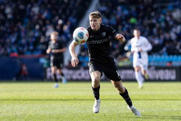 2. Fußball Bundesliga: VfL Bochum - SC Paderborn; 15.02.2026 Callum Marshall (VfL Bochum, 16) 2. Fußball Bundesliga: VfL Bochum - SC Paderborn; Vonovia-Ruhrstadion, Bochum; 15.02.2026 DFL regulations prohibit any use of photographs as image sequences and or quasi video.