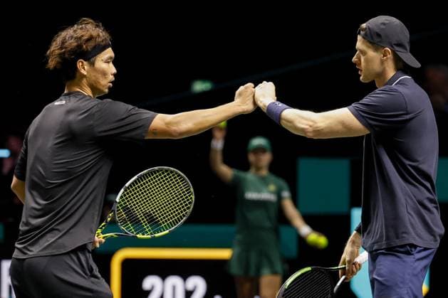 ROTTERDAM - Ray Ho (Taiwan) and Hendrik Jebens (Germany) in action against Simone Bolelli and Andrea Vavassori (Italy) during the doubles final on the final day of the ABN AMRO tennis tournament in Ahoy Rotterdam. BAS CZERWINSKI ANP xVIxANPxSportx xxANPxIVx 550787717 originalFilename: 550787717.jpg