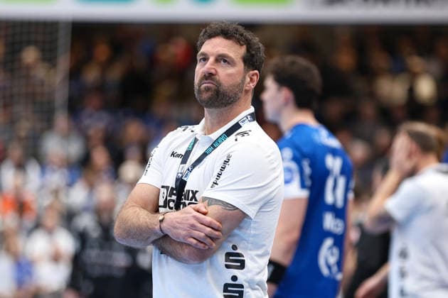 15.02.2026, xKWIx, Handball, DAIKIN HBL, TBV Lemgo Lippe - HC Erlangen, PHOENIX CONTACT arena: Florian Kehrmann (TBV Lemgo Lippe Cheftrainer) Photo: xKamilxWilkowskixPressefotoKochx NRW Deutschland