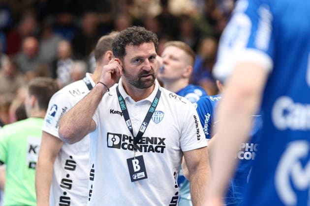 15.02.2026, xKWIx, Handball, DAIKIN HBL, TBV Lemgo Lippe - HC Erlangen, PHOENIX CONTACT arena: Florian Kehrmann (TBV Lemgo Lippe Cheftrainer) Photo: xKamilxWilkowskixPressefotoKochx NRW Deutschland