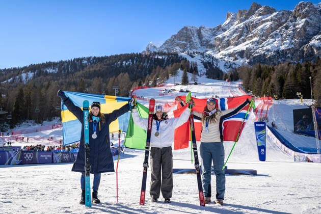 260215 Sara Hector of Sweden, Thea Louise Stjernesund of Norway and Federica Brignone of Italy celebrate after competing in women s alpine skiing giant slalom during day 9 of the 2026 Winter Olympics on February 15, 2026 in Cortina. Photo: Joel Marklund BILDBYRAN kod JM JM0793 bbeng alpint alpine skiing Olympic Games, Olympische Spiele, Olympia, OS olympics winter olympics os ol olympiska spel vinter-os olympiske leker milano cortina 2026 milan cortina 2026 milano cortina 2026 olympic games milano cortina 2026 winter olympic games milano cortina-os milano cortina-ol vinter-ol giant slalom storslalom storslalam dam italien sverige jubel *** 260215 Sara Hector of Sweden, Thea Louise Stjernesund of Norway and Federica Brignone of Italy celebrate after competing in women s alpine skiing giant slalom during day 9 of the 2026 Winter Olympics on February 15, 2026 in Cortina Photo Joel Marklund BILDBYRAN kod JM JM0793 bbeng alpine alpine skiing olympic games olympics winter olympics os ol olympiska spel vinter os olympiske leker milano cortina 2026 milan cortina 2026 milano cortina 2026 olympic games milano cortina 2026 winter olympic games milano cortina os milano cortina ol vinter ol giant slalom storslalom storslalam dam italien sverige jubel  Copyright: JOELxMARKLUND BB260215JM179