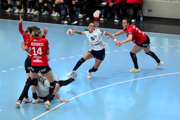 Gabriella Toeth (Motherson Mosonmagyarovari KC, 96), Jana Scheib (Thueringer HC, 20), Anika Niederwieser (Thueringer HC, 14), Luca Farago (Thueringer HC, 19), Andrijana Tatar (Motherson Mosonmagyarovari KC, 10) GER, Thueringer HC gegen Motherson Mosonmagyarovari KC , Handball, EHF European League Women, Gruppen Phase , Saison 2025 2026, 15.02.2026 GER, Thueringer HC gegen Motherson Mosonmagyarovari KC , Handball, EHF European League Women, Gruppen Phase , Saison 2025 2026, 15.02.2026 Bad Langensalza Copyright: xEibner-Pressefoto MartinxHerbstx EP_MHT