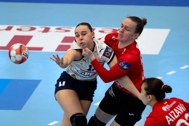 Anna Kukely (Motherson Mosonmagyarovari KC, 17), Luca Farago (Thueringer HC, 19), Natsuki Aizawa (Thueringer HC, 23) GER, Thueringer HC gegen Motherson Mosonmagyarovari KC , Handball, EHF European League Women, Gruppen Phase , Saison 2025 2026, 15.02.2026 GER, Thueringer HC gegen Motherson Mosonmagyarovari KC , Handball, EHF European League Women, Gruppen Phase , Saison 2025 2026, 15.02.2026 Bad Langensalza Copyright: xEibner-Pressefoto MartinxHerbstx EP_MHT