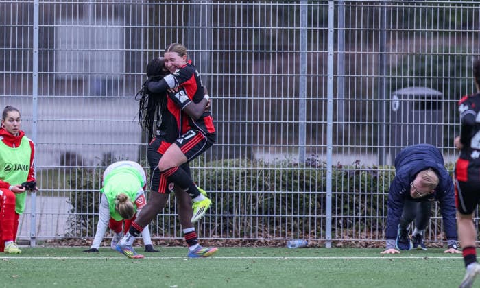 GER, Frankfurt, Eintracht Frankfurt II vs FSV Mainz 05, 2. Frauen Bundesliga, Fussball, DFB, Spielzeit 2025 2026, Stadion am Brentanobad, 17. Spieltag im Bild: Mira Arouna (Eintracht Frankfurt II 28) erzielt das 1:0, Jubel, Freude und Emotionen nach dem Tor DFB DFL REGULATIONS PROHIBIT ANY USE OF PHOTOGRAPHS AS IMAGE SEQUENCES AND OR QUASI-VIDEO, 15.02.2026 Copyright: HMBxMedia HendrikxHamelau