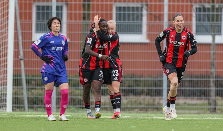GER, Frankfurt, Eintracht Frankfurt II vs FSV Mainz 05, 2. Frauen Bundesliga, Fussball, DFB, Spielzeit 2025 2026, Stadion am Brentanobad, 17. Spieltag im Bild: Mira Arouna (Eintracht Frankfurt II 28), Tor, 2:0, Jubel, Freude und Emotionen nach dem Tor DFB DFL REGULATIONS PROHIBIT ANY USE OF PHOTOGRAPHS AS IMAGE SEQUENCES AND OR QUASI-VIDEO, 15.02.2026 Copyright: HMBxMedia HendrikxHamelau