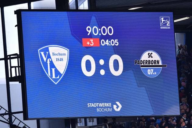 Fußball 2. Bundesliga 22. Spieltag VfL Bochum - SC Paderborn 07 am 15.02.2026 im Vonovia Ruhrstadion in Bochum Die Anzeigetafel im Vonovia Ruhrstadion zeigt den Endstand an. Bochum 0:0 Paderborn DFL regulations prohibit any use of photographs as image sequences and or quasi-video.