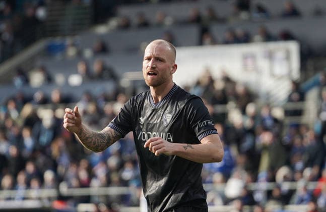 Deutschland: 2.Bundesliga 2025 2026, VFL Bochum vs SC Paderborn, Sonntag 15.02.2026 Vonovia Ruhrstadion (Bochum, Nordrhein-Westfalen, Deutschland) Philipp Hofmann (VfL Bochum, 33)