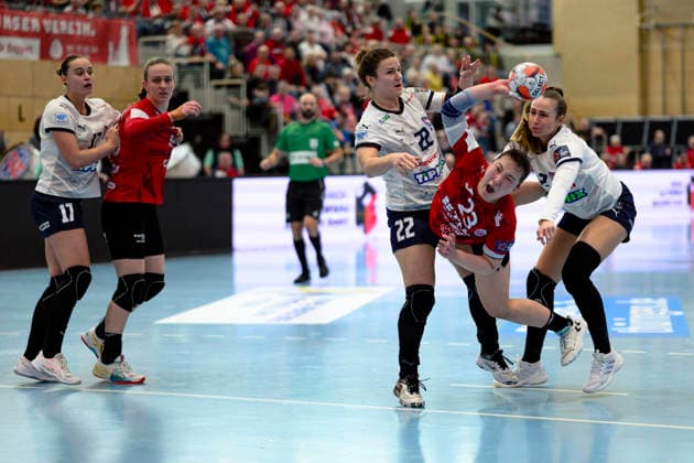 Natsuki Aizawa (Thueringer HC, 23), Pipy Wolfs (Motherson Mosonmagyarovari KC, 22), Eszter Toeth (Motherson Mosonmagyarovari KC, 02), Anna Kukely (Motherson Mosonmagyarovari KC, 17), Luca Farago (Thueringer HC, 19) GER, Thueringer HC gegen Motherson Mosonmagyarovari KC , Handball, EHF European League Women, Gruppen Phase , Saison 2025 2026, 15.02.2026 GER, Thueringer HC gegen Motherson Mosonmagyarovari KC , Handball, EHF European League Women, Gruppen Phase , Saison 2025 2026, 15.02.2026 Bad Langensalza Copyright: xEibner-Pressefoto MartinxHerbstx EP_MHT