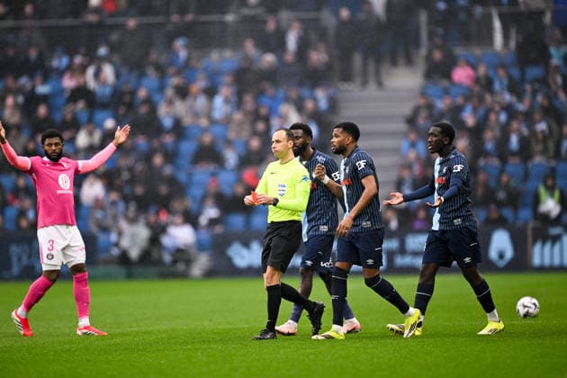 Le Havre Athletic Club v Toulouse FC - Ligue 1 McDonald s 2025 2026 07 Loic NEGO (hac) - 14 Rassoul NDIAYE (hac) - Jerome BRISARD (ARBITRE) during the Ligue 1 McDonald s match between Le Havre and Toulouse at Stade OcÃ ane on February 15, 2026 in Le Havre, France. Le Havre France  Copyright: xFEPx 776348283