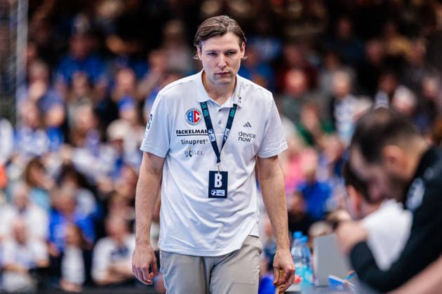 Johannes Sellin (HC Erlangen, Trainer) GER, TBV Lemgo Lippe vs. HC Erlangen, Handball, 1. Bundesliga, 21. Spieltag, Spielzeit 2025 2026, 15.02.2026 GER, TBV Lemgo Lippe vs. HC Erlangen, Handball, 1. Bundesliga, 21. Spieltag, Spielzeit 2025 2026, 15.02.2026 Lemgo Copyright: xEibner-Pressefoto JanxRollingerx EP_JSK