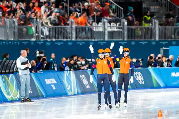 2026-02-15 - Milano Cortina 2026 Winter Olympics Speed skating, Eisschnelllauf Men s Team Pursuit MILAN, ITALY - FEBRUARY 15: Marcel Bosker of Netherlands, Chris Huizinga of Netherlands, Stijn Van De Bunt of Netherlands during the Speed Skating Men s Team Pursuit Quarterfinals of the Milano Cortina 2026 Winter Olympics at the Milano Speed Skating Arena on February 15, 2026 in Milan, Italy Milan Milano Speed Skating Arena Italy Content not available for redistribution in The Netherlands directly or indirectly through any third parties. Copyright: xAndrexWeeningx