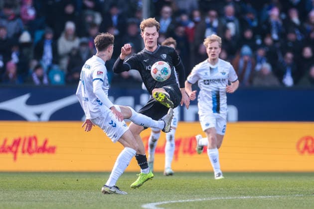 15.02.2026, Fussball, Saison 2025 2026, 2. Bundesliga, 22. Spieltag, VfL Bochum 1848 - SC Paderborn 07, Mats Pannewig (VfL Bochum 1848), Bochum Vonovia Ruhrstadion NRW Deutschland xRHR-FOTO DEx