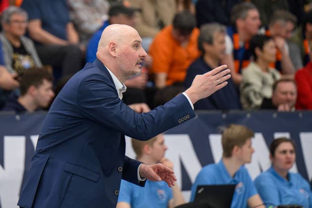 Przemyslaw Frasunkiewicz (Rostock, Head-Coach), Syntainics MBC vs. Rostock Seawolves, Basketball, 1. Bundesliga, Maenner, 20. Spieltag Hauptrunde, Saison 2025 26, 15.02.2026. Weißenfels Stadthalle Sachsen-Anhalt Deutschland