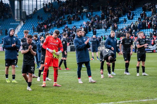15.02.2026, Fussball, Saison 2025 2026, 2. Bundesliga, 22. Spieltag, VfL Bochum 1848 - SC Paderborn 07, Die Spieler des VfL Bochum bedanken sich bei den Fans, Bochum Vonovia Ruhrstadion NRW Deutschland xRHR-FOTO DEx