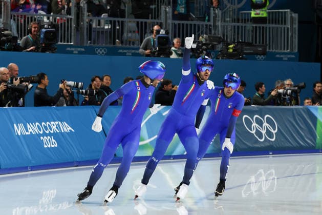 February 15, 2026, Rho, Lombardy, Italy: Skaters of TEAM ITALY of whom DAVIDE GHIOTTO and MICHELE MALFATTI celebrate their first position after the Speed skating, Eisschnelllauf Men s Team Pursuit quarterfinals at the Milano Cortina 2026 Winter Olympic Games, Olympische Spiele, Olympia, OS Rho Italy - ZUMAc179 20260215_oly_c179_028 Copyright: xMickaelxChavetx