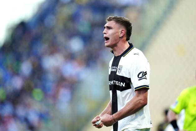 Parma s Mateo Pellegrino Casalanguida celebrates after scoring the 2-1 goal for his team during the Serie A soccer match between Parma and Verona at Ennio Tardini Stadium in Parma, North Italy, Sunday, February 15, 2026. Soccer  Copyright: xMassimoxPaolone LaPressex