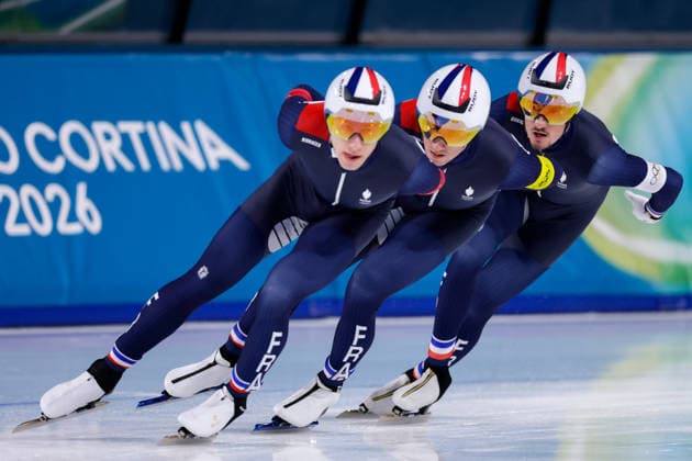 2026-02-15 Speed skating, Eisschnelllauf - Milano Cortina 2026 Winter Olympics - Day 9 MILAN, ITALY - FEBRUARY 15: Germain Deschamps of France, Timothy Loubineaud of France, Valentin Thiebault of France competing in the Men s Team Pursuit during Day 9 of Speed Skating - Milano Cortina 2026 Winter Olympics at Milano Speed Skating Stadium on February 15, 2026 in Milan, Italy. (Photo by Joris Verwijst BSR Agency) Milan Italy Content not available for redistribution in The Netherlands directly or indirectly through any third parties. Copyright: xBSRxAgencyx