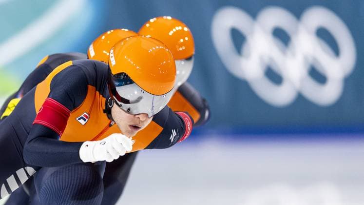 MILAN - Marcel Bosker in action during the quarterfinals of the men s team pursuit long track Speed skating, Eisschnelllauf event at the Milano Speed Skating Stadium at the Milan Winter Olympics. ROBIN VAN LONKHUIJSEN ANP xVIxANPxSportx xxANPxIVx 550794642 originalFilename: 550794642.jpg