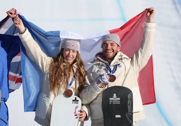 Milano Cortina 2026 - XXV Olympic Winter games, Winterspiele,Spiele, Summer games Livigno - Italy Mixed Team Snowboard Cross Image Show: Bronze Medal FRA BOZZOLO Loan CASTA Lea  Copyright: xSergioxBisi IPAxSportx xipa-agency.netx xx IPA_71559160 IPA_Agency_IPA71559160