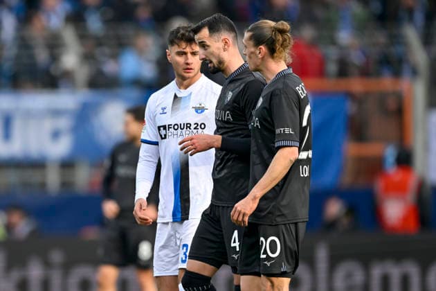 v. li. im Bild Stefano Marino (Paderborn 30) Erhan Masovic (Bochum 4) Noah Loosli (Bochum 20) 15.02.2026 Fussball VfL Bochum vs SC Paderborn, Vonovia Ruhrstadion, Bochum, DFB DFL REGULATIONS PROHIBIT ANY USE OF PHOTOGRAPHS AS IMAGE SEQUENCES AND OR QUASI-VIDEO