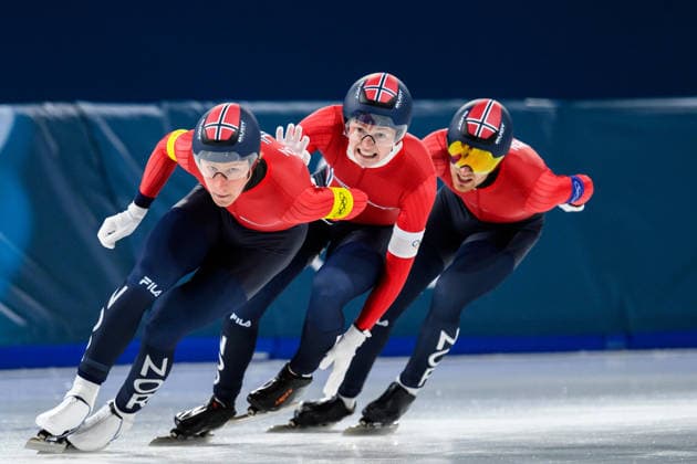 260215 Peder Kongshaug, Sigurd Holbo Dyrset and Didrik Eng Strand of Norway competes in men s Speed skating, Eisschnelllauf team pursuit during day 9 of the 2026 Winter Olympics on February 15, 2026 in Milan. Photo: Carl Sandin BILDBYRAN kod CS CS0882 skridskor speed skating Olympic Games, Olympische Spiele, Olympia, OS olympics winter olympics os ol olympiska spel vinter-os olympiske leker milano cortina 2026 milan cortina 2026 milano cortina 2026 olympic games milano cortina 2026 winter olympic games milano cortina-os milano cortina-ol vinter-ol 9 bbeng norge *** 260215 Peder Kongshaug, Sigurd Holbo Dyrset and Didrik Eng Strand of Norway competes in men s speed skating team pursuit during day 9 of the 2026 Winter Olympics on February 15, 2026 in Milan Photo Carl Sandin BILDBYRAN code CS CS0882 skates speed skating olympic games olympics winter olympics os ol olympiska spel vinter os olympiske leker milano cortina 2026 milan cortina 2026 milano cortina 2026 olympic games milano cortina 2026 winter olympic games milano cortina os milano cortina ol vinter ol 9 bbeng norge  Copyright: CARLxSANDIN BB260215CS027