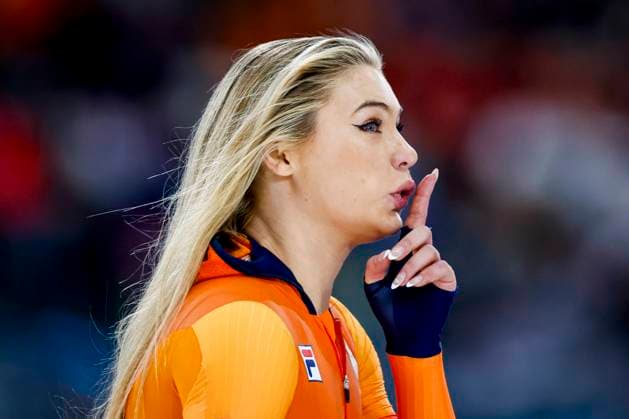 Jutta Leerdam of the Netherlands looks on after Women s 500m, Milano Cortina 2026 Winter Olympics: Day 9, Speed skating, Eisschnelllauf - Milano Cortina 2026 Winter Olympics: Day 9, Milano Speed Skating Stadium, February 15, 2026, Milan, Italy.