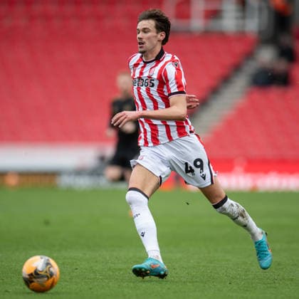 Stoke City v Fulham Emirates FA Cup Milan Smit of Stoke City during the Emirates FA Cup Fourth Round match between Stoke City and Fulham at the bet365 Stadium, Stoke-on-Trent. 15 02 2026 UK Newspapers OUT Copyright: xMattxWilkinsonx FIL-22996-0096