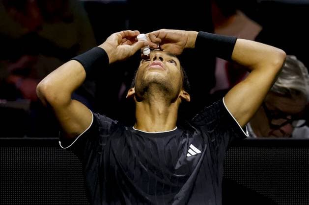ROTTERDAM - Felix Auger-Aliassime (Canada) in action against Alex de Minaur (Australia) during the singles final on the final day of the ABN AMRO tennis tournament in Ahoy Rotterdam. BAS CZERWINSKI ANP xVIxANPxSportx xxANPxIVx 550797447 originalFilename: 550797447.jpg