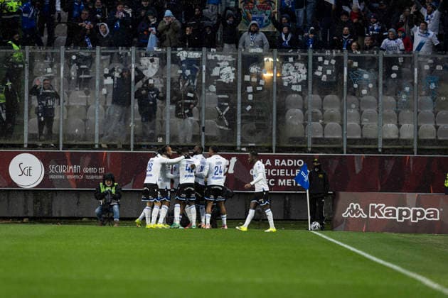 FOOTBALL : Metz fc vs Auxerre - ligue 1 - Metz - 15 2 26 Joie des joueurs de l equipe de Auxerre apres le but de Lassine Sinayoko 10  Copyright: xelyxandroxcegarrax