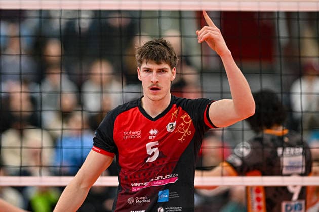 VBL MTV Ludwigsburg - BR Recycling Volleys 15.02.2026 Volleyball, 1. Bundesliga, Herren, Saison 2025 26, Barock Volleys MTV Ludwigsburg (in Rot-Schwarz) vs Berlin Recycling Volleys (in Orange-Schwarz); Jan Huber, Copyright: xBEAUTIFULxSPORTS TomxBlochx