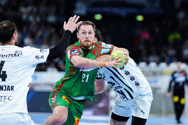 Albin Lagergren (SC Magdeburg, 21), Veron Nacinovic (THW Kiel, 93) GER, THW Kiel vs. SC Magdeburg, Handball, 1. Bundesliga, Spieltag 21, Saison 2025 2026, 15.02.2026 GER, THW Kiel vs. SC Magdeburg, Handball, 1. Bundesliga, Spieltag 21, Saison 2025 2026, 15.02.2026 Kiel Copyright: xEibner-Pressefoto MarcelxvonxFehrnx EP_MFN