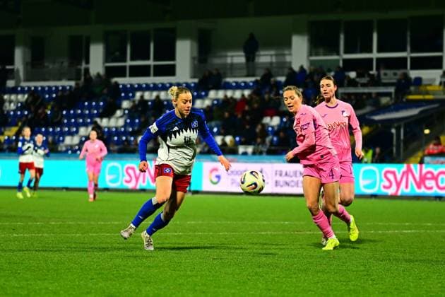 RECORD DATE NOT STATED Lisa Doorn (14; TSG Hoffenheim) und Lisann Kaut (4; TSG Hoffenheim) verteidigen gegen Sophie Hillebrand (22; Hamburger SV) im Zweikampf um den Ball GPFBL: TSG Hoffenheim - Hamburger SV Copyright: xMichaelxGelhardtx