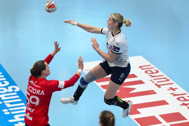 Noemi Hafra (Motherson Mosonmagyarovari KC, 45), Csenge Kuczora (Thueringer HC, 59), Luca Farago (Thueringer HC, 19) GER, Thueringer HC gegen Motherson Mosonmagyarovari KC , Handball, EHF European League Women, Gruppen Phase , Saison 2025 2026, 15.02.2026 GER, Thueringer HC gegen Motherson Mosonmagyarovari KC , Handball, EHF European League Women, Gruppen Phase , Saison 2025 2026, 15.02.2026 Bad Langensalza Copyright: xEibner-Pressefoto MartinxHerbstx EP_MHT