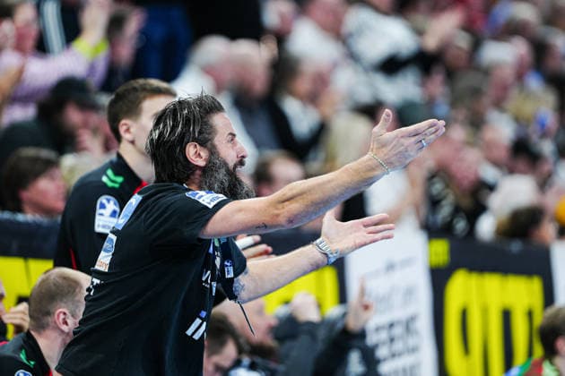 Bennet Wiegert (SC Magdeburg, Trainer) GER, THW Kiel vs. SC Magdeburg, Handball, 1. Bundesliga, Spieltag 21, Saison 2025 2026, 15.02.2026 GER, THW Kiel vs. SC Magdeburg, Handball, 1. Bundesliga, Spieltag 21, Saison 2025 2026, 15.02.2026 Kiel Copyright: xEibner-Pressefoto MarcelxvonxFehrnx EP_MFN