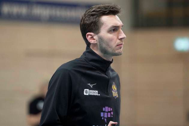 1.Volleyball Bundesliga -Saison 2025 2026 Cerebricks Volley Goats Mitteldeutschland vs. Netzhoppers KW Halle, Deutschland 15. Februar 2026: Im Bild:Interims Trainer Lukas Thielemann (Bitterfeld) Halle Saale swh.Arena Sachsen-Anhalt Deutschland
