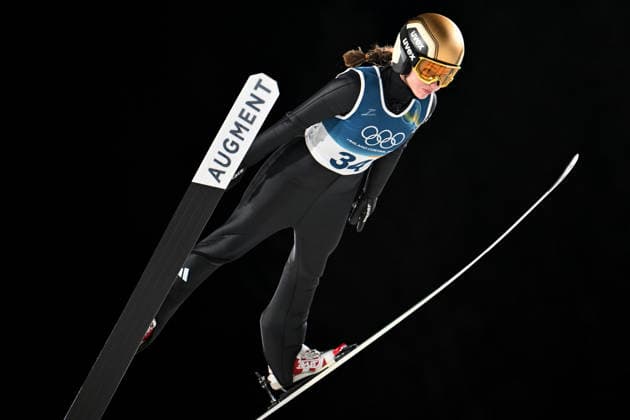 Predazzo, Italy, February 15th 2026. Juliane Seyfarth of Germany in action during the Ski jumping, Skispringen, Ski, nordisch Womens Large Hill Individual competition of the Olympic Winter games, Winterspiele,Spiele, Summer games 2026 in Predazzo, Italy. (Photo by Igor Kupljenik Sports Press Photo)  Copyright: xIgorxKupljenikx xSPPx Sportspressphoto_SPR93260