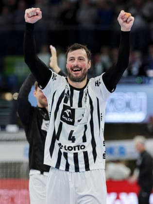 Domagoj Duvnjak (THW Kiel) jubelt, DAIKIN Handball Bundesliga, THW Kiel v SC Magdeburg, Wunderino Arena am 15. February 2026 in Kiel, Deutschland. (Foto von Marco Steinbrenner DeFodi Images) Domagoj Duvnjak (THW Kiel) cheers, DAIKIN Handball Bundesliga, THW Kiel v SC Magdeburg, Wunderino Arena, February 15, 2026 in Kiel, Germany. (Photo by Marco Steinbrenner DeFodi Images) -